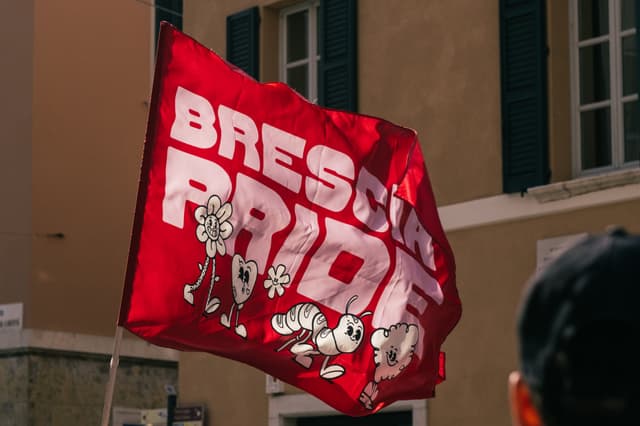 Bandiera del comitato Brescia Pride 2024.